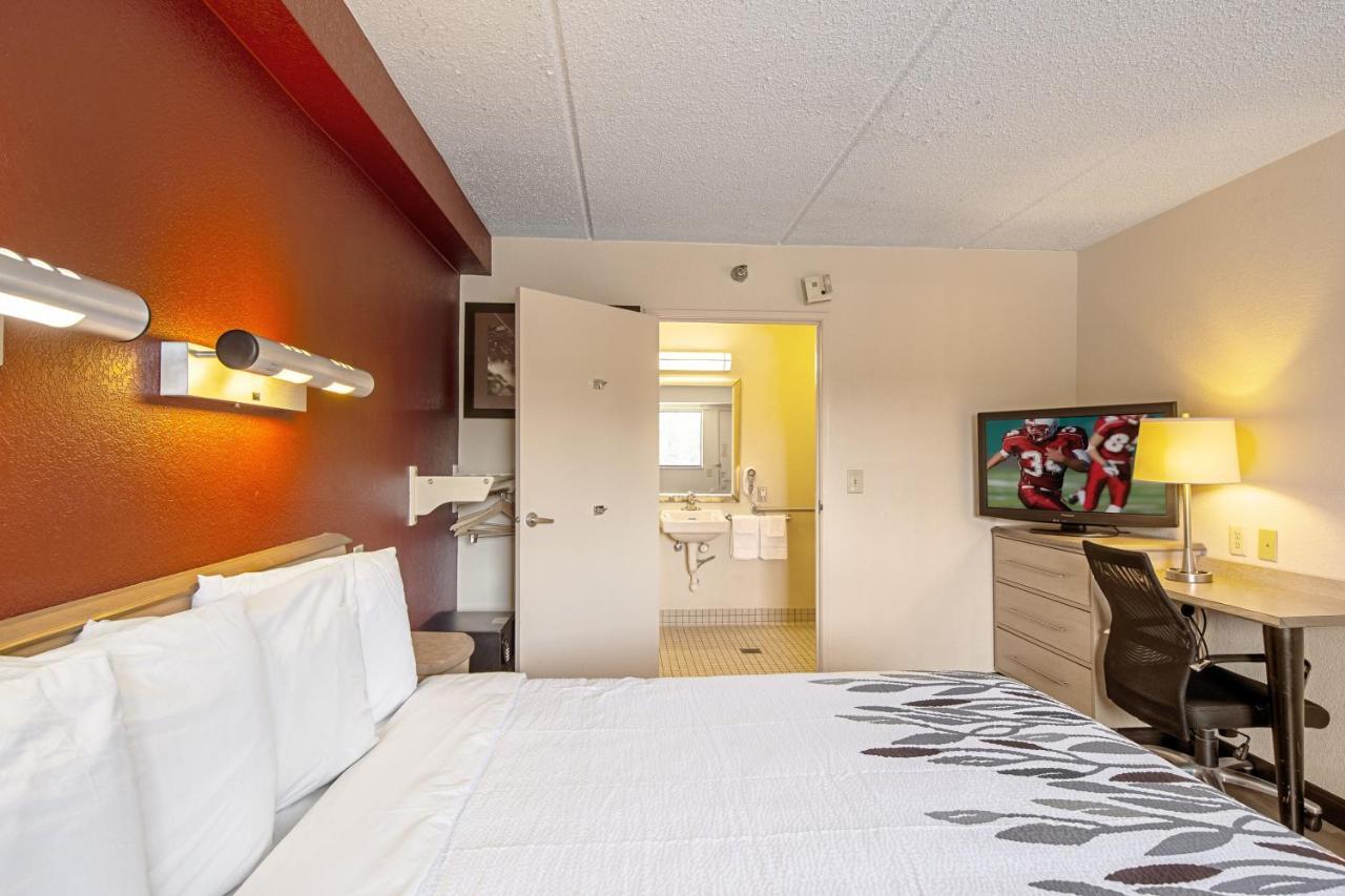 Red Roof Inn Fairmont Zewnętrze zdjęcie