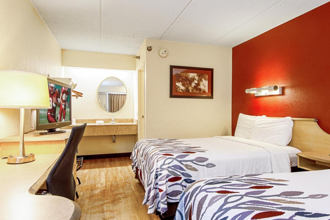 Red Roof Inn Fairmont Zewnętrze zdjęcie