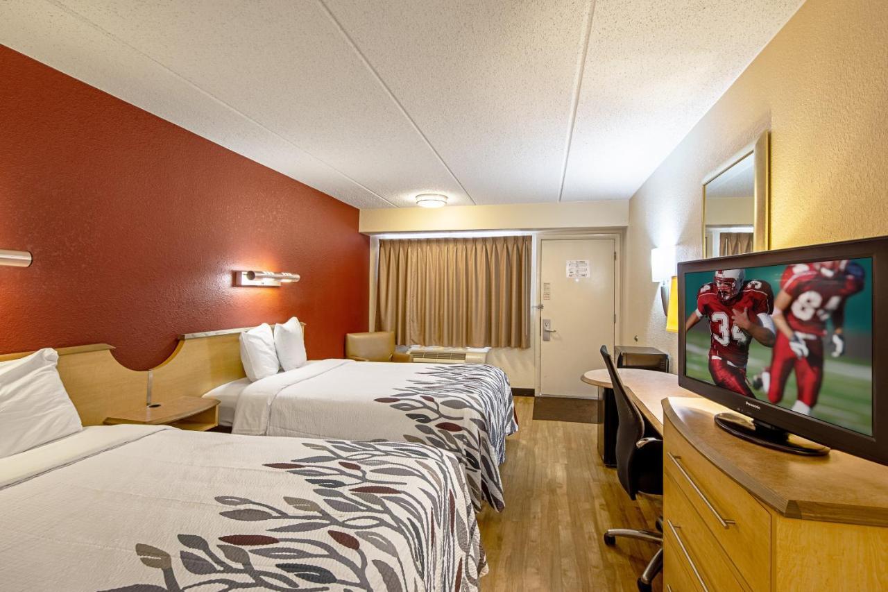 Red Roof Inn Fairmont Zewnętrze zdjęcie