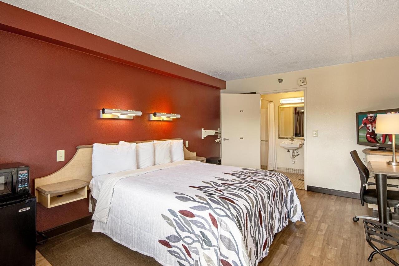 Red Roof Inn Fairmont Zewnętrze zdjęcie