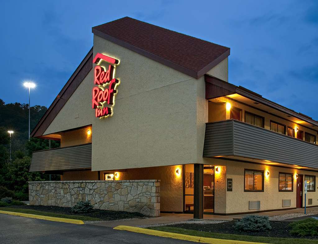 Red Roof Inn Fairmont Zewnętrze zdjęcie