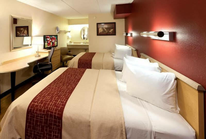 Red Roof Inn Fairmont Zewnętrze zdjęcie