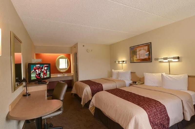 Red Roof Inn Fairmont Zewnętrze zdjęcie